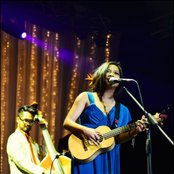 Zee Avi - List pictures