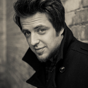 Lee Dewyze - List pictures