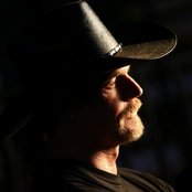 Trace Adkins - List pictures