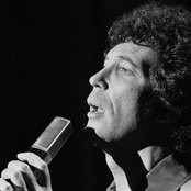 Tom Jones - List pictures