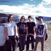Red Jumpsuit Apparatus - List pictures