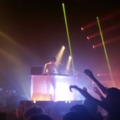 Madeon - List pictures