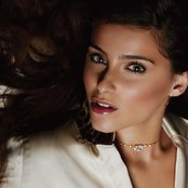 Nelly Furtado - List pictures