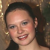 Lauren Pritchard - List pictures