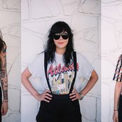 The Coathangers - List pictures