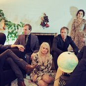 Husky Rescue - List pictures