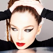 Rona Nishliu - List pictures