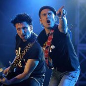 Fito Y Los Fitipaldis - List pictures