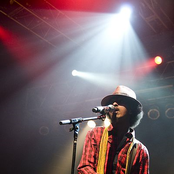 K'naan - List pictures