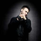 R. Star - List pictures