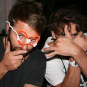 Yolanda Be Cool & Dcup - List pictures