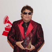 Juan Gabriel - List pictures