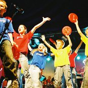 Kinderen Voor Kinderen - List pictures