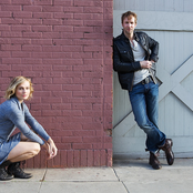 Little & Ashley - List pictures