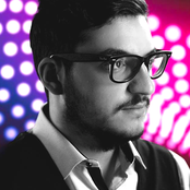 John Karayiannis - List pictures