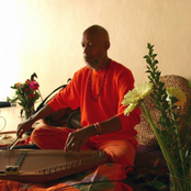 Laraaji - List pictures