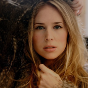 Lucie Silvas - List pictures