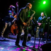 Next Collective - List pictures