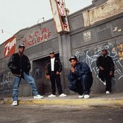 Nwa - List pictures