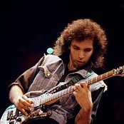 Joe Satriani - List pictures
