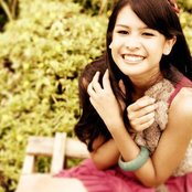 Maudy Ayunda - List pictures