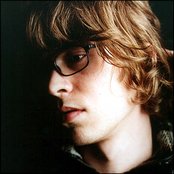 Tom Vek - List pictures
