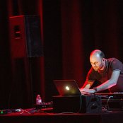 Andy Stott - List pictures