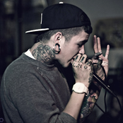 T. Mills - List pictures