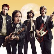 Atomic Swing - List pictures