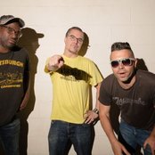 Nevermen - List pictures