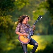 Karla Davis - List pictures