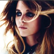 Kyla La Grange - List pictures