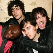 Dirty Pretty Things - List pictures