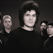 Gino Vannelli - List pictures