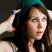 Amy Kuney - List pictures