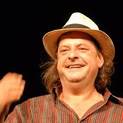 Stiller Has - List pictures