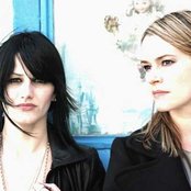 Uh Huh Her - List pictures