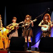 Della Mae - List pictures