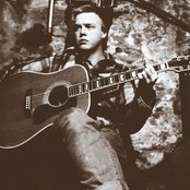 Daniel Bachman - List pictures