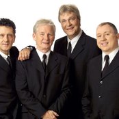 Searchers - List pictures