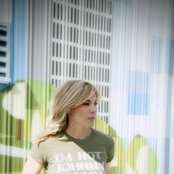 Alice Peacock - List pictures