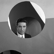 Gilbert Becaud - List pictures