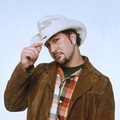 Joey Fatone - List pictures