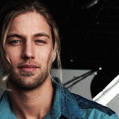 Casey James - List pictures