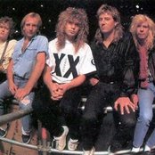 Def Leppard - List pictures
