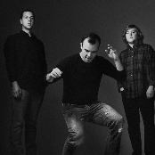 Future Islands - List pictures