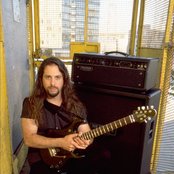 John Petrucci - List pictures