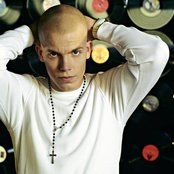 Elastinen - List pictures