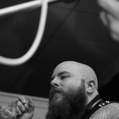 Demon Hunter - List pictures