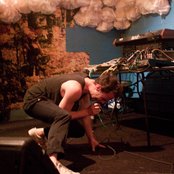 Autre Ne Veut - List pictures